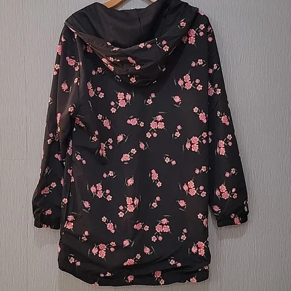 PINK Victoria’s Secret Windbreaker Jacket – Black Floral – Women’s Size XS - Picture 2 of 5